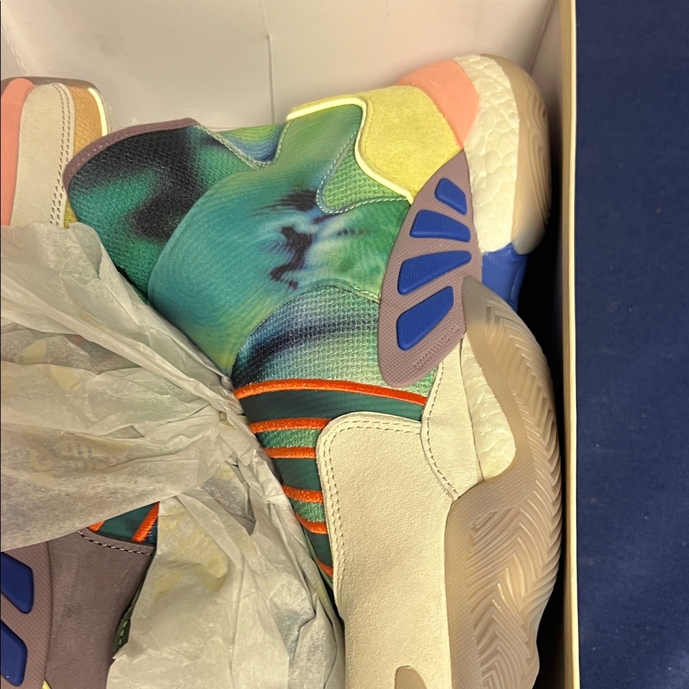 Multicolor High-Top Sneakers Pharrell Williams collab adidas